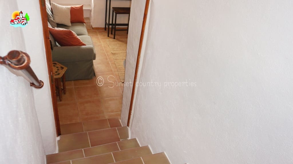 5 soveværelse Finca/Landehus til salg i Iznajar - € 225.000 (Ref: 9151111)