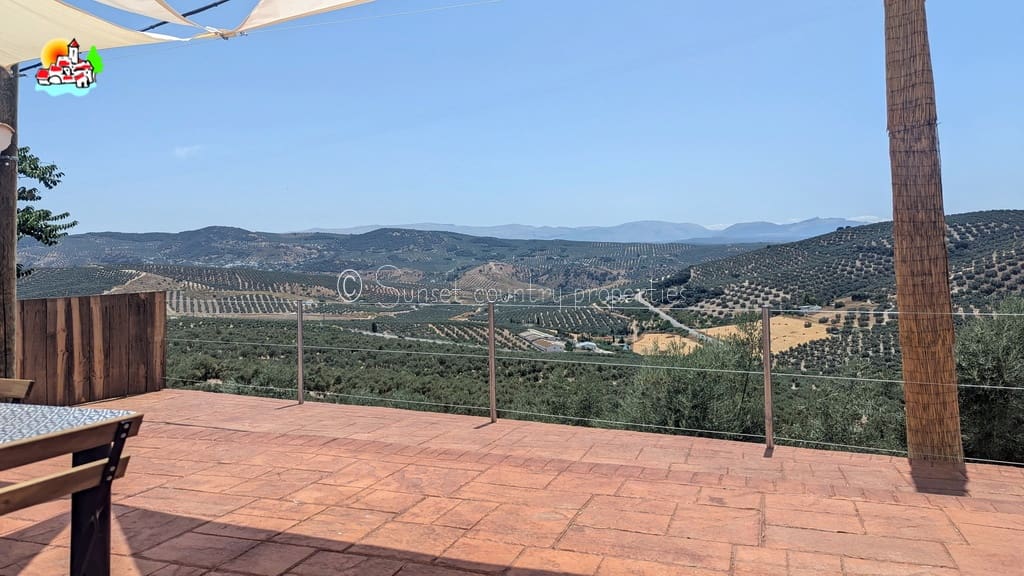 5 soveværelse Finca/Landehus til salg i Iznajar - € 225.000 (Ref: 9151111)