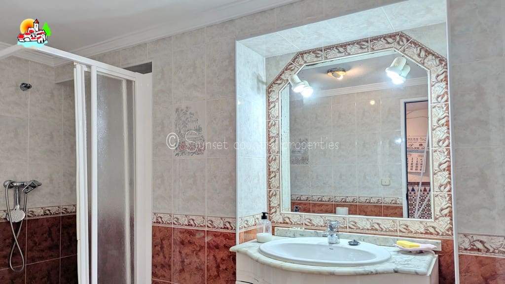 3 soveværelse Byhus til salg i Archidona - € 127.000 (Ref: 9216354)