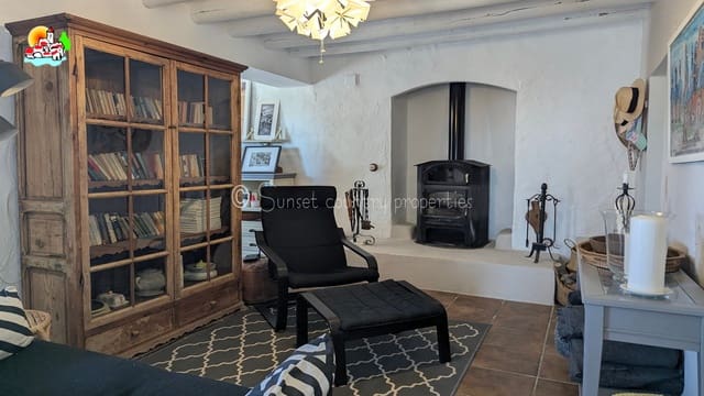 3 bedroom Finca/Country House for sale in Iznájar with pool garage - € 399,950 (Ref: 9239299)