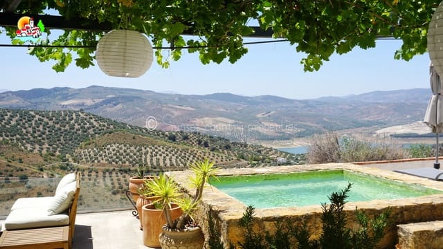 3 bedroom Finca/Country House for sale in Iznájar with pool garage - € 399,950 (Ref: 9239299)