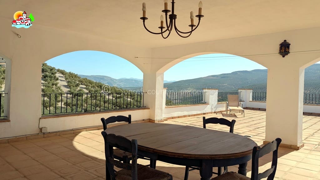 9 soveværelse Guesthouse/B & B til salg i Iznajar med swimmingpool garage - € 890.000 (Ref: 9239308)