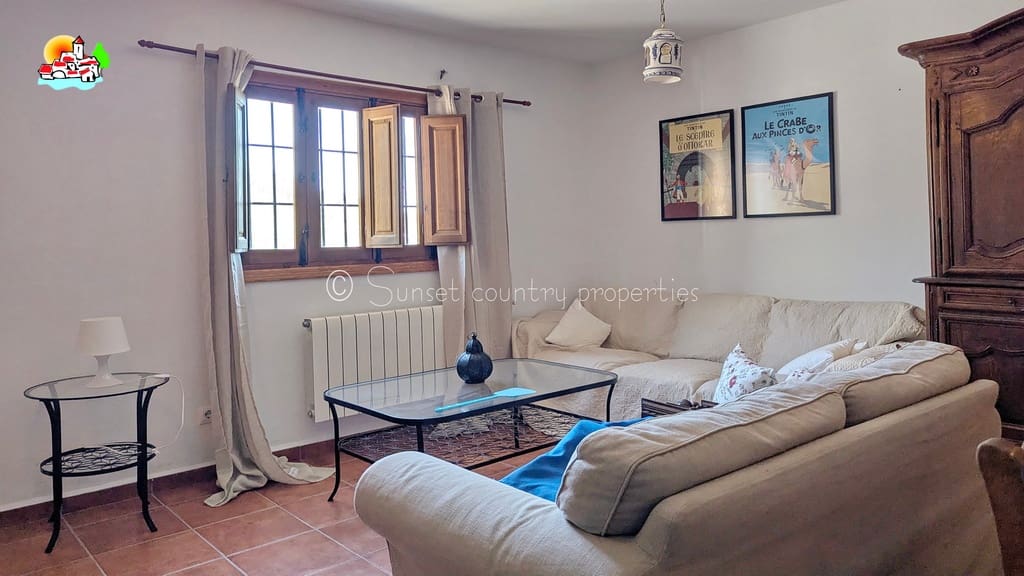 9 soveværelse Guesthouse/B & B til salg i Iznajar med swimmingpool garage - € 890.000 (Ref: 9239308)