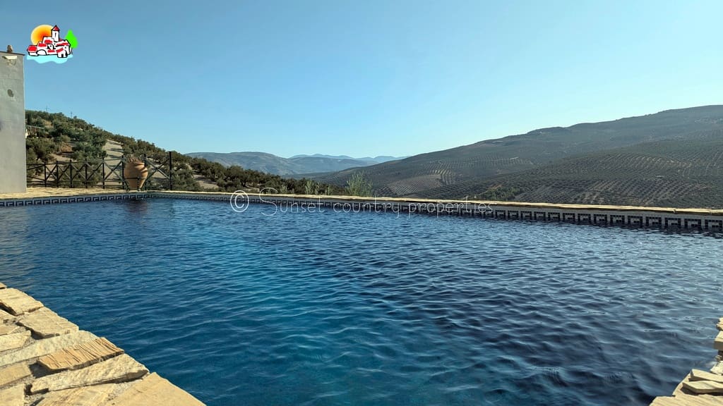 9 soveværelse Guesthouse/B & B til salg i Iznajar med swimmingpool garage - € 890.000 (Ref: 9239308)