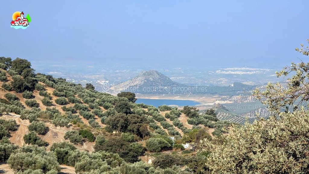 3 soveværelse Bungalow til salg i Iznajar med swimmingpool - € 275.000 (Ref: 9242353)