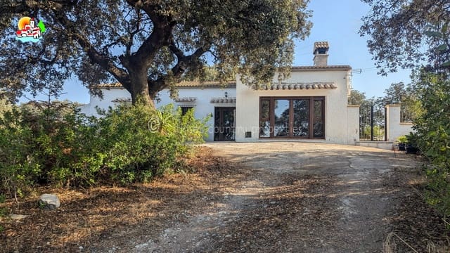 3 soverom Bungalow til salgs i Iznájar med svømmebasseng - € 275 000 (Ref: 9242353)