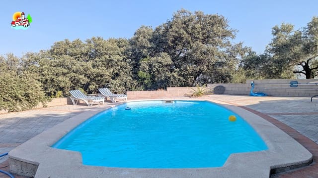 3 soverom Bungalow til salgs i Iznájar med svømmebasseng - € 275 000 (Ref: 9242353)