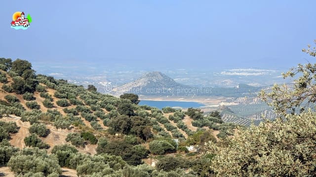 3 soverom Bungalow til salgs i Iznájar med svømmebasseng - € 275 000 (Ref: 9242353)