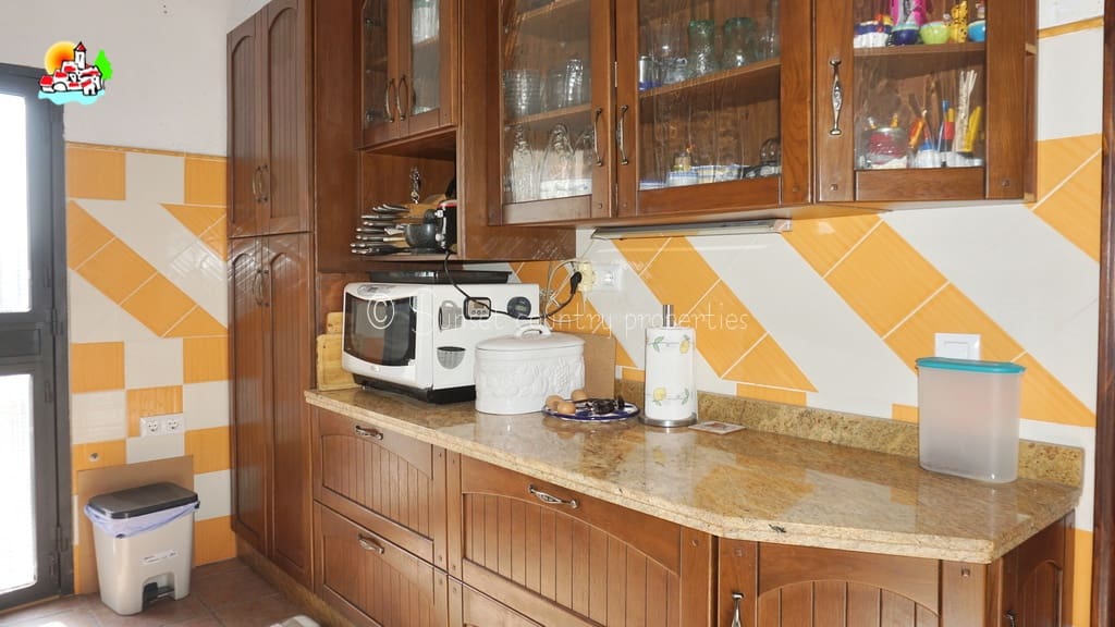 3 soveværelse Bungalow til salg i Iznajar med swimmingpool - € 275.000 (Ref: 9242353)