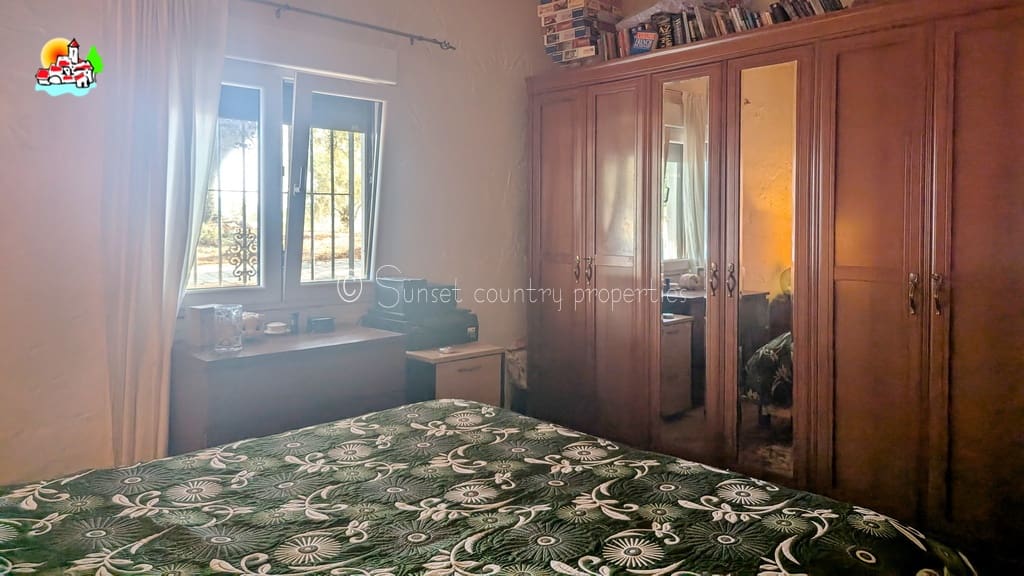 3 soveværelse Bungalow til salg i Iznajar med swimmingpool - € 275.000 (Ref: 9242353)