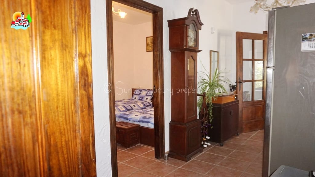 3 soveværelse Bungalow til salg i Iznajar med swimmingpool - € 275.000 (Ref: 9242353)