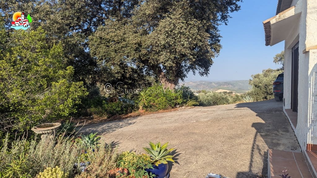 3 soveværelse Bungalow til salg i Iznajar med swimmingpool - € 275.000 (Ref: 9242353)