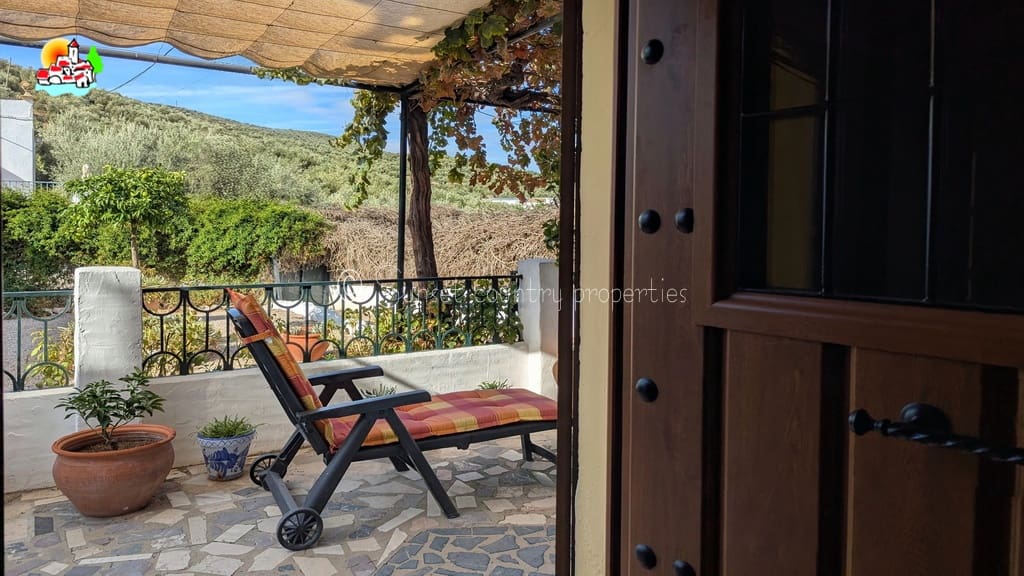 Finca/Casa Rural de 3 habitaciones en Iznájar en venta con garaje - 199.900 € (Ref: 9257989)