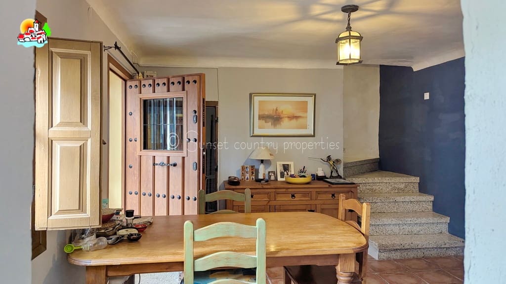 Finca/Casa Rural de 3 habitaciones en Iznájar en venta con garaje - 199.900 € (Ref: 9257989)