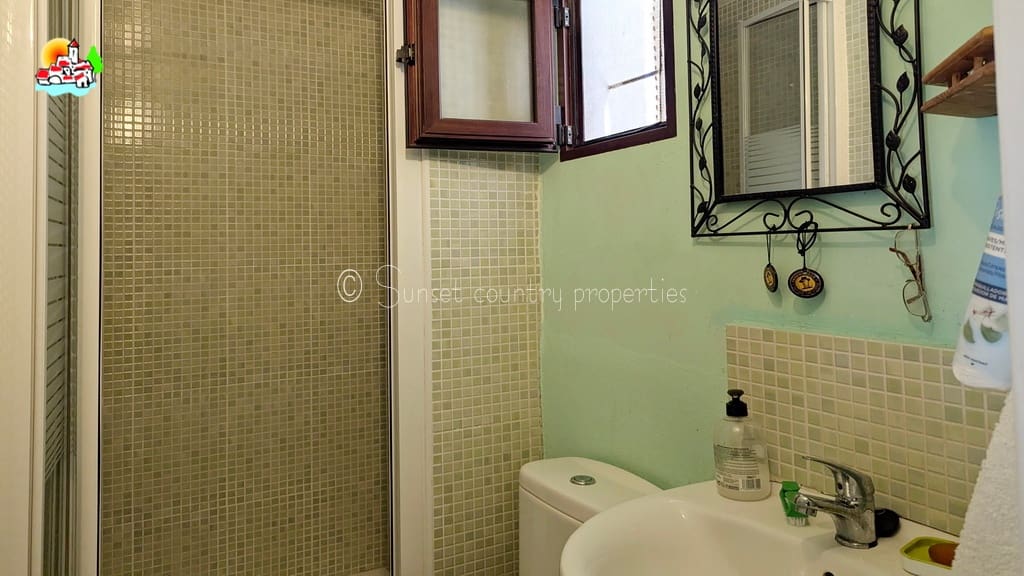 Finca/Casa Rural de 3 habitaciones en Iznájar en venta con garaje - 199.900 € (Ref: 9257989)