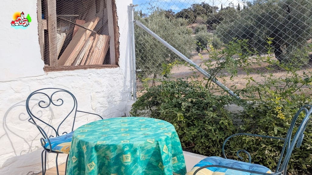 Finca/Casa Rural de 3 habitaciones en Iznájar en venta con garaje - 199.900 € (Ref: 9257989)