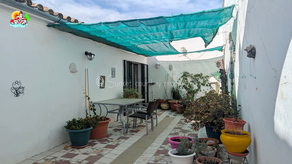 3 Zimmer Bungalow zu verkaufen in Villanueva de Algaidas mit Garage - 169.500 € (Ref: 9357504)
