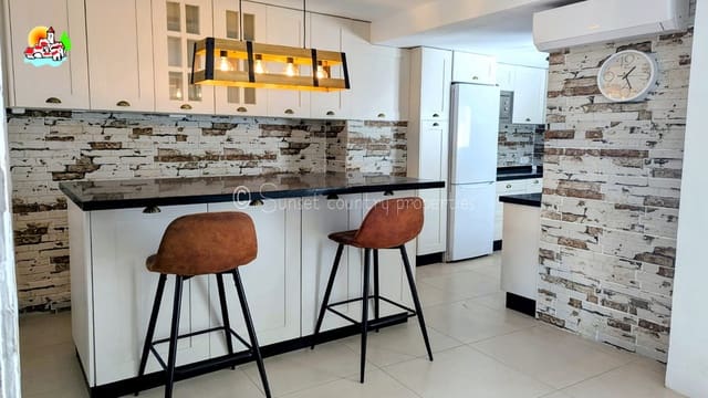 6 soveværelse Byhus til salg i Rute med garage - € 189.900 (Ref: 9502913)