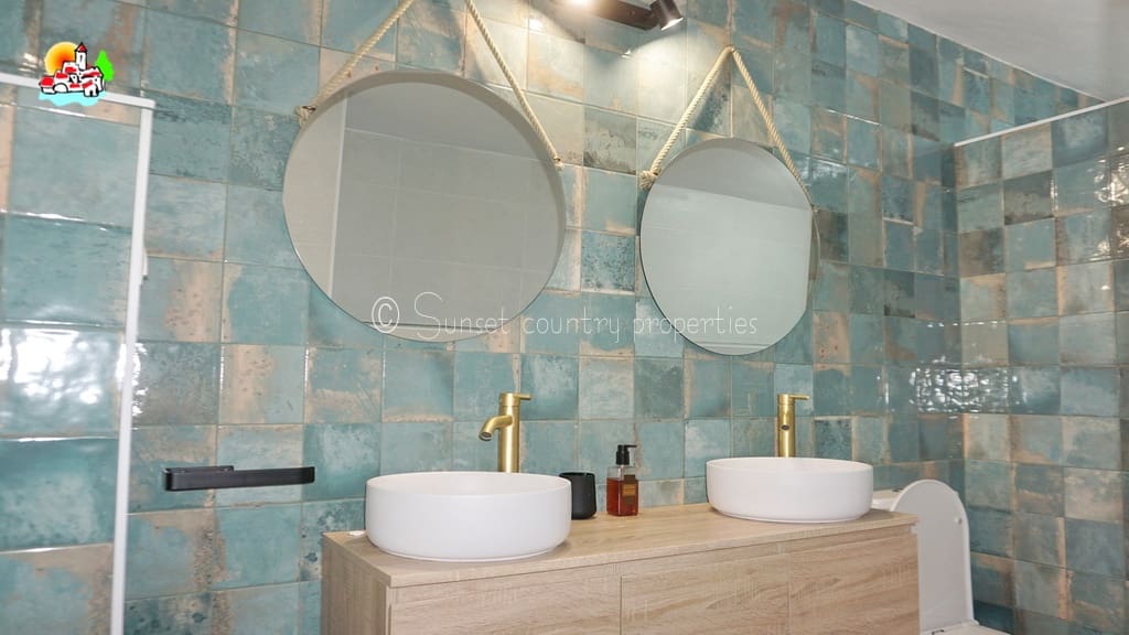 5 chambre Finca/Maison de Campagne à vendre à Iznajar - 225 000 € (Ref: 9642872)