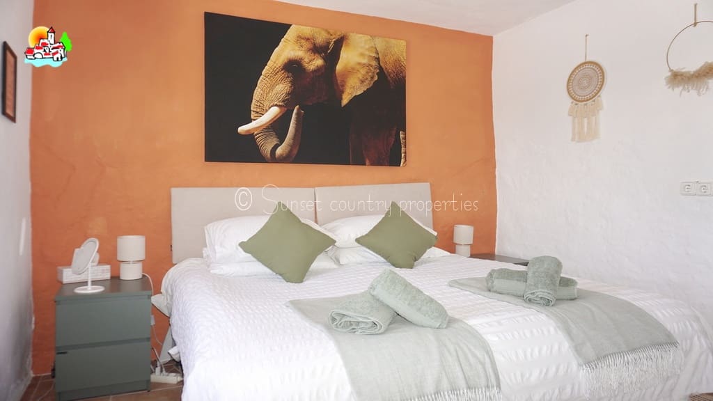 5 chambre Finca/Maison de Campagne à vendre à Iznajar - 225 000 € (Ref: 9642872)