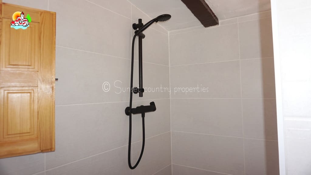 5 chambre Finca/Maison de Campagne à vendre à Iznajar - 225 000 € (Ref: 9642872)