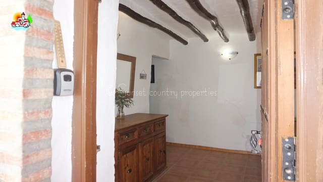 5 chambre Finca/Maison de Campagne à vendre à Iznájar - 225 000 € (Ref: 9642872)