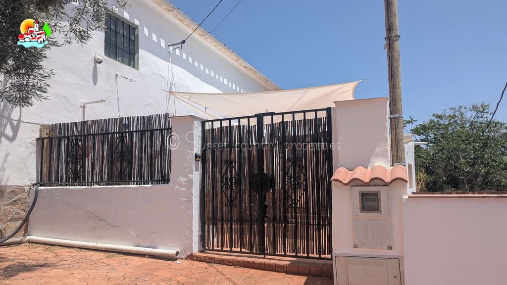 5 chambre Finca/Maison de Campagne à vendre à Iznajar - 225 000 € (Ref: 9642872)