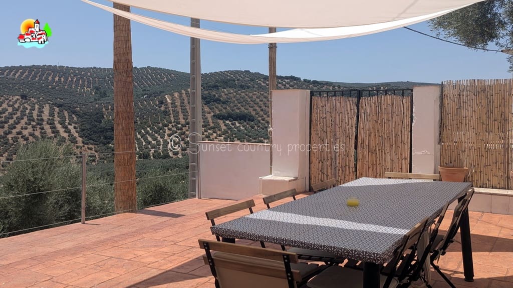 5 chambre Finca/Maison de Campagne à vendre à Iznajar - 225 000 € (Ref: 9642872)