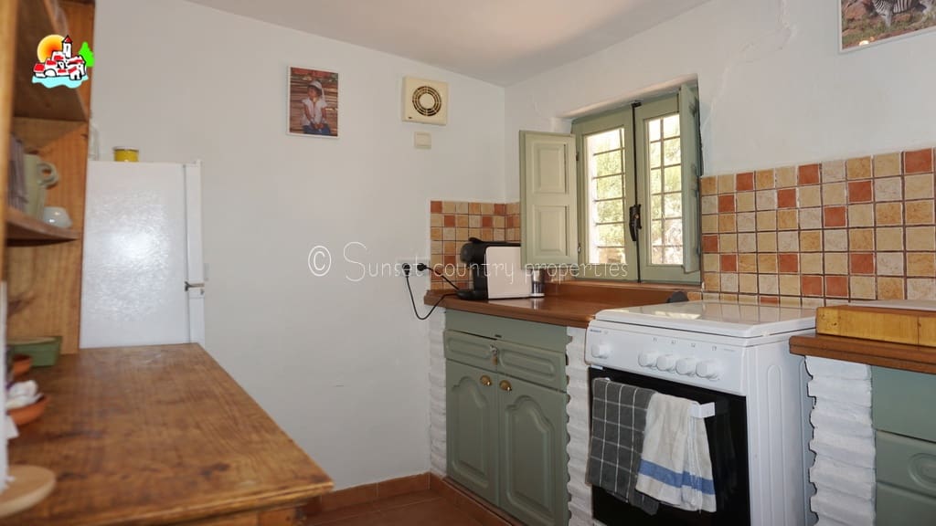 5 chambre Finca/Maison de Campagne à vendre à Iznajar - 225 000 € (Ref: 9642872)