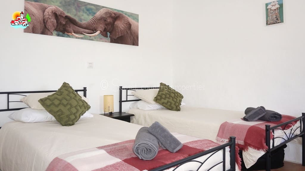 5 chambre Finca/Maison de Campagne à vendre à Iznajar - 225 000 € (Ref: 9642872)