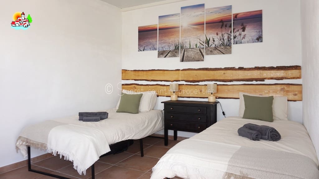 5 chambre Finca/Maison de Campagne à vendre à Iznajar - 225 000 € (Ref: 9642872)