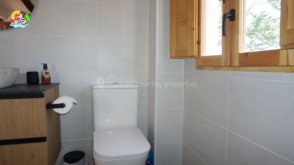 5 chambre Finca/Maison de Campagne à vendre à Iznajar - 225 000 € (Ref: 9642872)