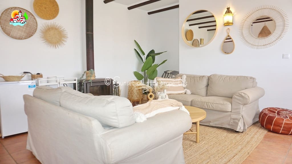 5 sovrum Finca/Hus på landet till salu i Iznajar med pool garage - 695 000 € (Ref: 9688456)