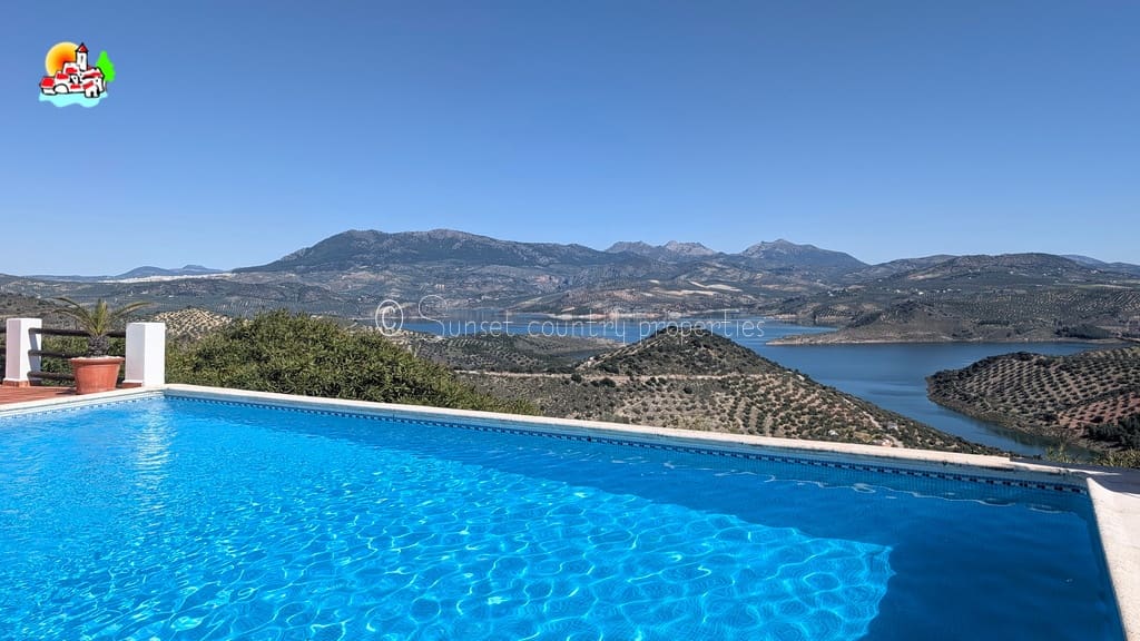 5 sovrum Finca/Hus på landet till salu i Iznajar med pool garage - 695 000 € (Ref: 9688456)