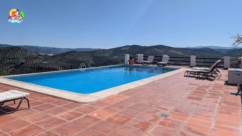 5 sovrum Finca/Hus på landet till salu i Iznajar med pool garage - 695 000 € (Ref: 9688456)