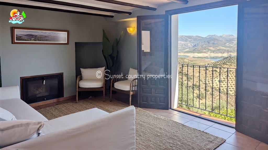 5 sovrum Finca/Hus på landet till salu i Iznajar med pool garage - 695 000 € (Ref: 9688456)