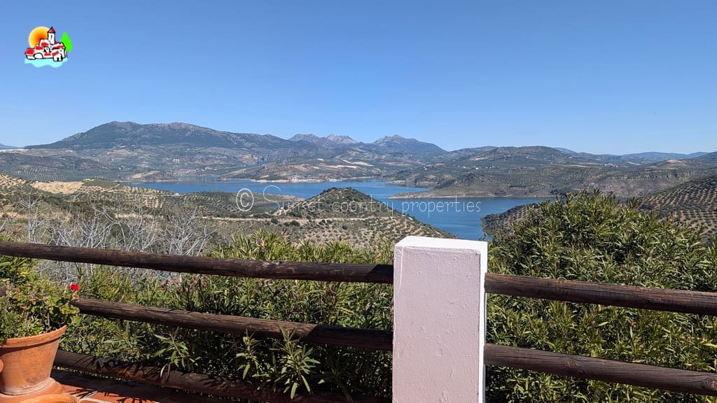 5 sovrum Finca/Hus på landet till salu i Iznajar med pool garage - 695 000 € (Ref: 9688456)