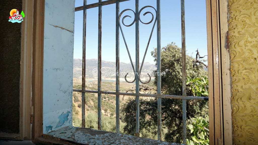 5 sovrum Finca/Hus på landet till salu i Iznajar med pool garage - 695 000 € (Ref: 9688456)