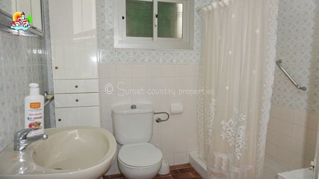 4 quarto Casa em Banda para venda em Archidona - 145 000 € (Ref: 9714151)