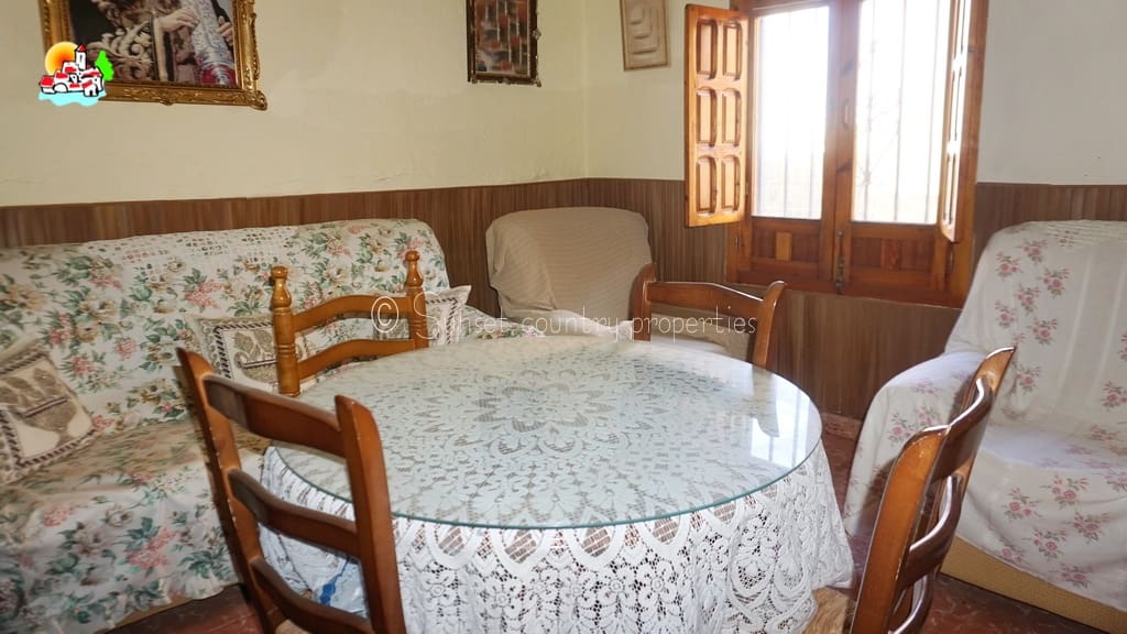 4 bedroom Townhouse for sale in Archidona - € 145,000 (Ref: 9714151)