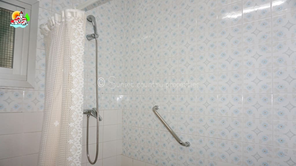 4 bedroom Townhouse for sale in Archidona - € 145,000 (Ref: 9714151)