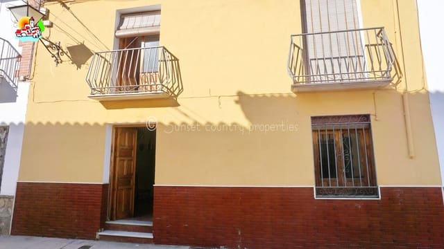 4 quarto Casa em Banda para venda em Archidona - 145 000 € (Ref: 9714151)