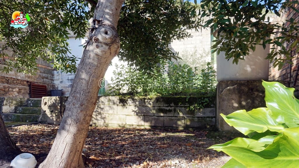 4 bedroom Townhouse for sale in Archidona - € 145,000 (Ref: 9714151)