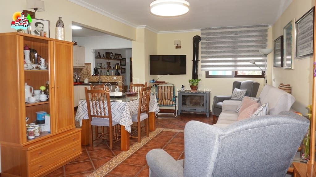 3 bedroom Townhouse for sale in Archidona - € 134,000 (Ref: 9714152)