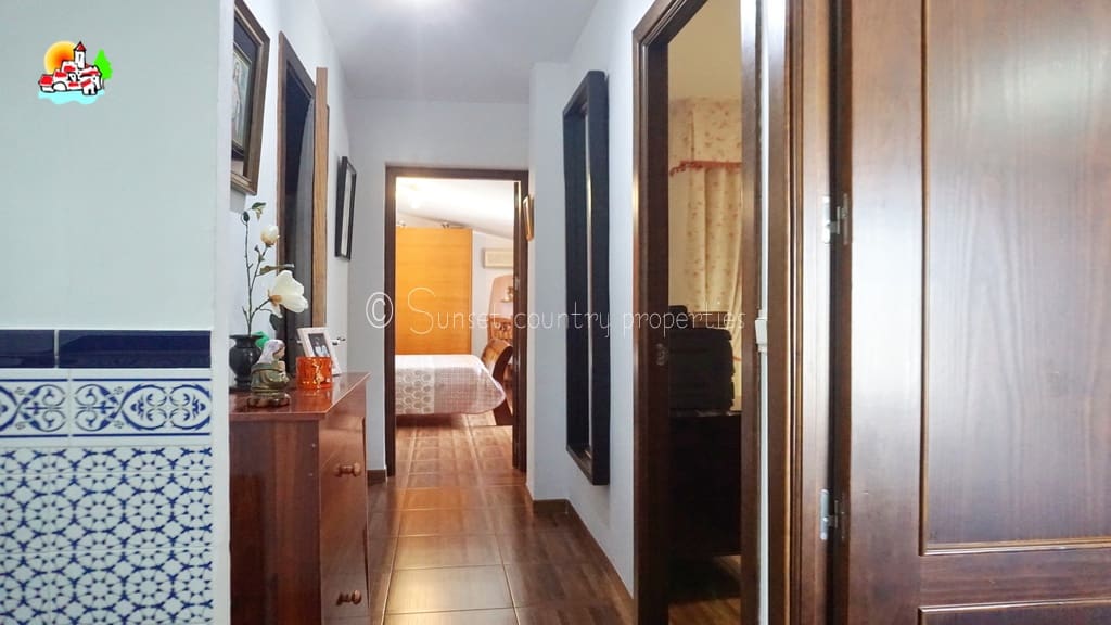 3 bedroom Townhouse for sale in Archidona - € 134,000 (Ref: 9714152)