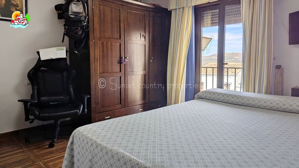 3 bedroom Townhouse for sale in Archidona - € 134,000 (Ref: 9714152)