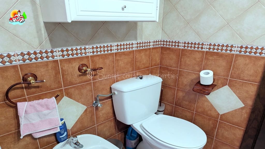 3 bedroom Townhouse for sale in Archidona - € 134,000 (Ref: 9714152)