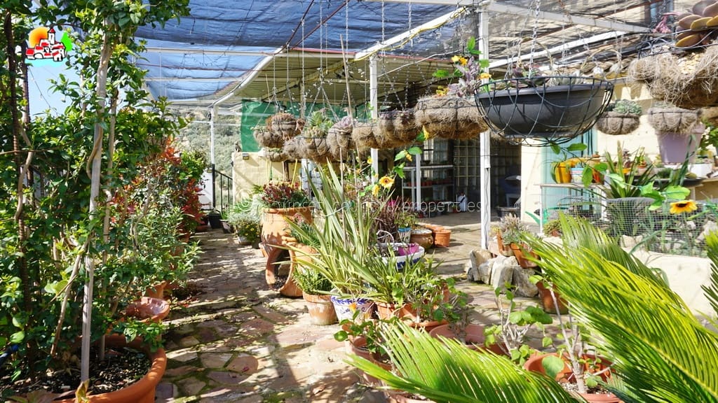 3 soveværelse Finca/Landehus til salg i Iznajar med garage - € 269.000 (Ref: 9747133)