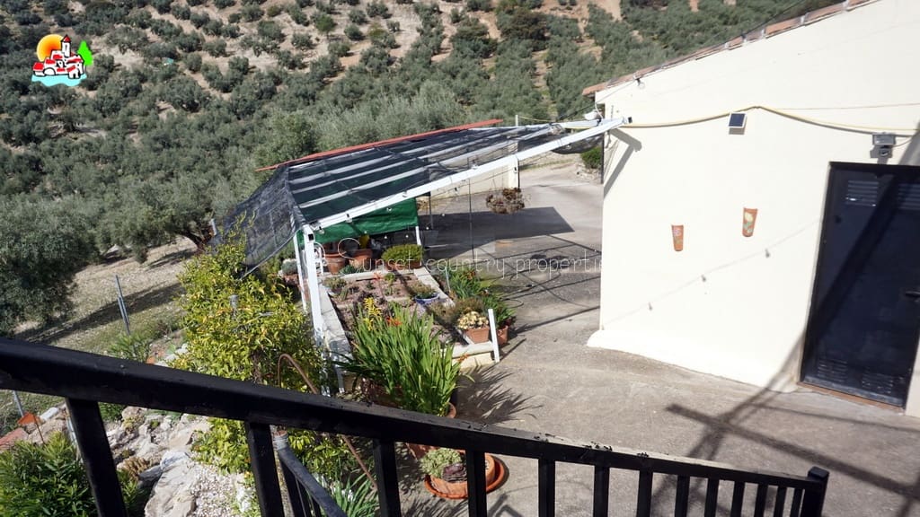 3 soveværelse Finca/Landehus til salg i Iznajar med garage - € 269.000 (Ref: 9747133)