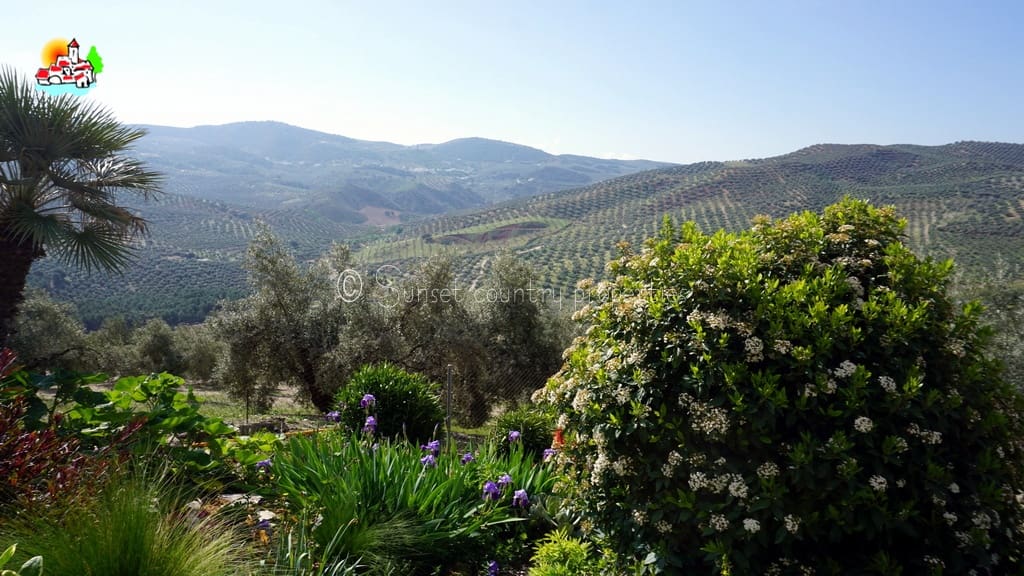 3 soveværelse Finca/Landehus til salg i Iznajar med garage - € 269.000 (Ref: 9747133)